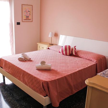 Casa Mariuccia - A Due Passi Dal Mare Apartment Savona Ngoại thất bức ảnh