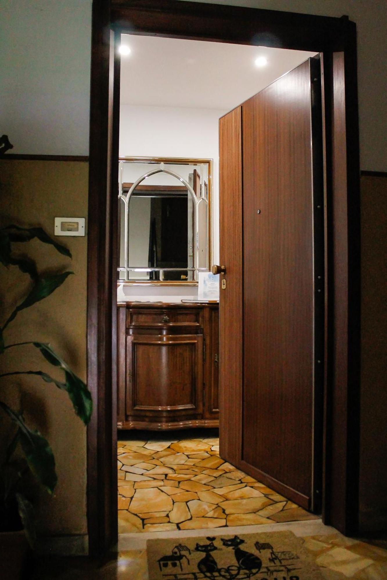 Casa Mariuccia - A Due Passi Dal Mare Apartment Savona Ngoại thất bức ảnh